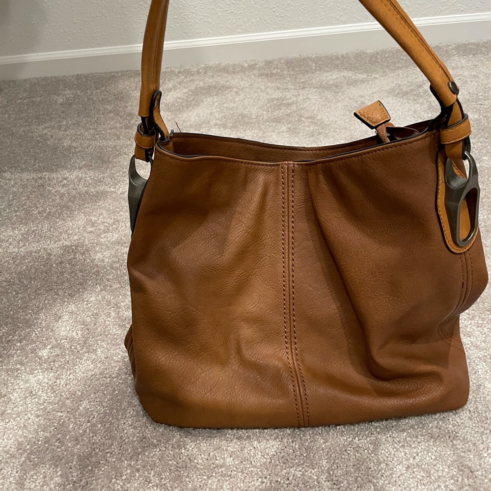 Brown shoulder bag